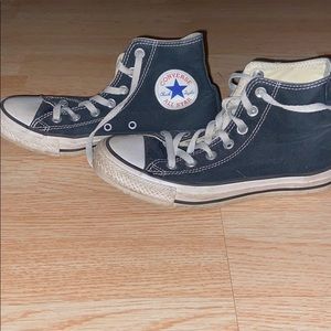 Black hightop converse